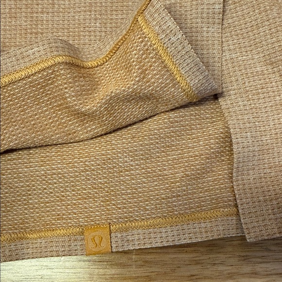 Lululemon Esker Tank top Sleeveless Tan Top see measurements - Picture 4 of 5